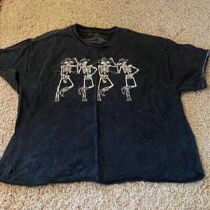 Fifth Sun tee